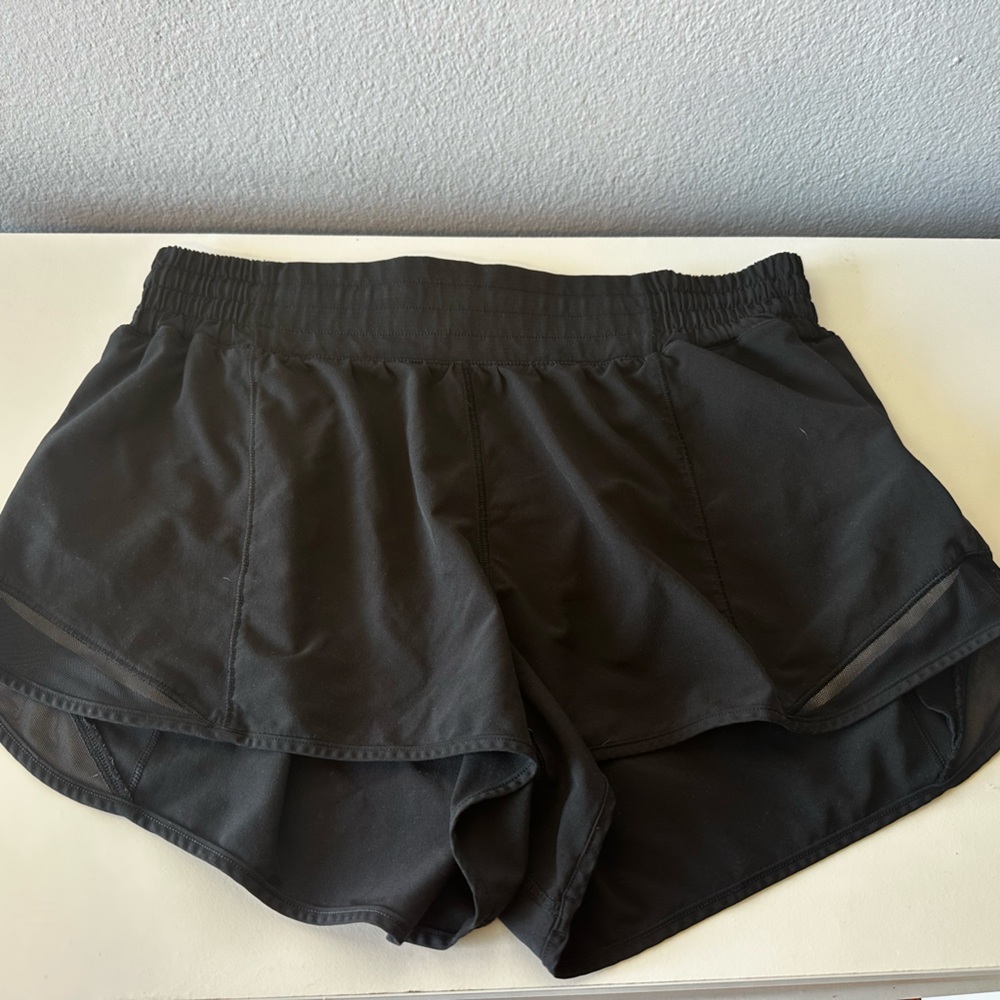 Hotty Hot High-Rise Short 2.5"